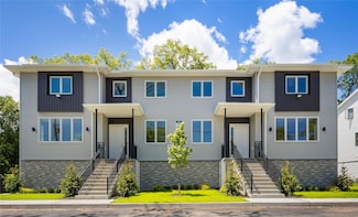 23 Northbrook Rd Unit 202, Spring Valley, NY 10977