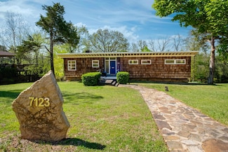 7123 Kingwood Rd, Little Rock, AR 72207