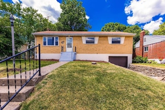 8433 Mockingbird Ln, Cincinnati, OH 45231