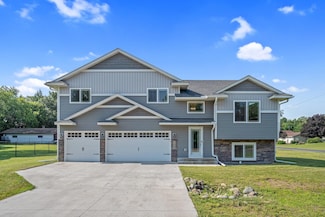 200 8th Ave NE, Pine City, MN 55063