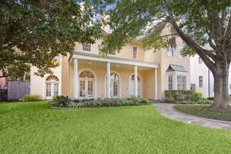 3710 Elmora St, Houston, TX 77005