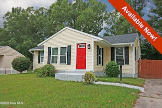 1015 River St, Jacksonville, NC 28540