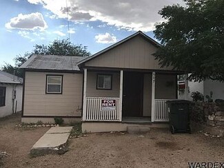 607 N 3rd St, Kingman, AZ 86401