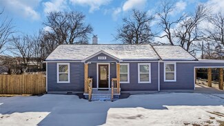 305 W Broadway St, Marietta, OK 73448