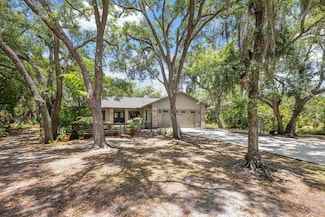 7408 Oak Run Ln, Sarasota, FL 34243