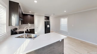 15923 S Flores St, San Antonio, TX 78214