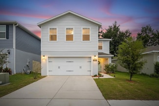 35021 Jomar Ave, Zephyrhills, FL 33541