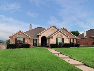 112 Indian Paint Dr, Justin, TX 76247