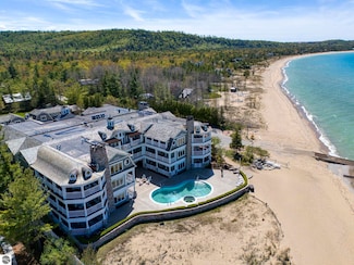 5707 S Lake St Unit 14 A-H, Glen Arbor, MI 49636