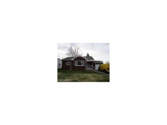 477 Robinson Rd, Campbell, OH 44405