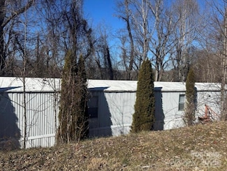 160 Aquarius Rd, Canton, NC 28716