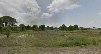 370 N Palomino St, Montura, FL 33440