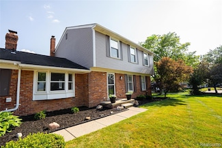 42331 Beacontree Ct, Northville, MI 48168
