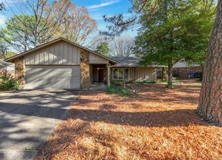 2000 Michelle Cir, Conway, AR 72032