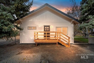 210 Golden Gate Ave E, Wilder, ID 83676