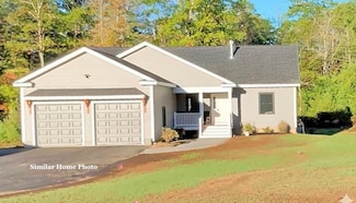 859 Salmon Falls Rd, Rochester, NH 03867