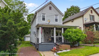 2211 Myrtle St, Scranton, PA 18510