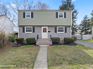 89 Barkalow Ave, Freehold, NJ 07728
