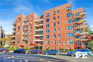 7401 Shore Rd Unit 2L, Brooklyn, NY 11209