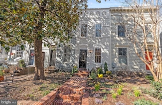 527 5th St SE, Washington, DC 20003