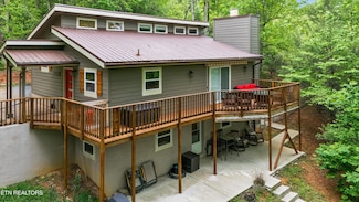 216 Zoder Dr, Gatlinburg, TN 37738