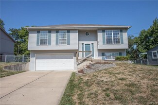5518 NE Meadowbrook Rd, Kansas City, MO 64119