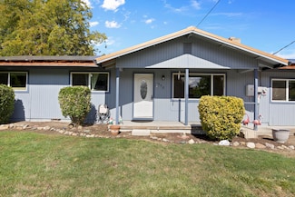 990 Janes Rd, Medford, OR 97501