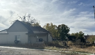 215 W 200 N, Moroni, UT 84646