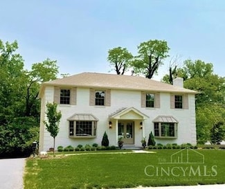 6516 Willow Hollow Ln, Cincinnati, OH 45243