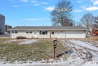 404 N Sylvan St, Ashland, IL 62612