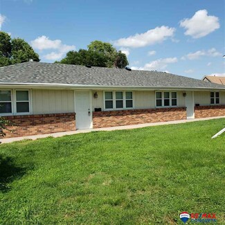 1327 N 25th St, Lincoln, NE 68503