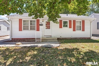 4 Midland Ct, Springfield, IL 62702