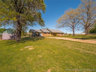 1513 E Old Military Rd, Stigler, OK 74462