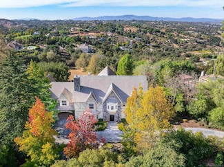 5 Rolling View Ln, Fallbrook, CA 92028