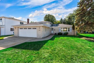 428 N Wilson Ln, Addison, IL 60101