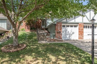 9906 Edelweiss Cir, Shawnee, KS 66203