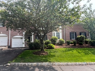 75 Spring Hill Cir, Wayne, NJ 07470