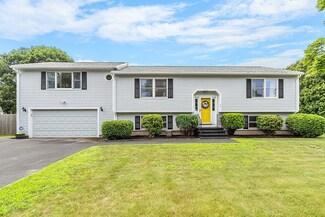 48 Elmwood Ave, Salem, NH 03079