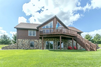 N8086 Clear Water Dr, New Lisbon, WI 53950