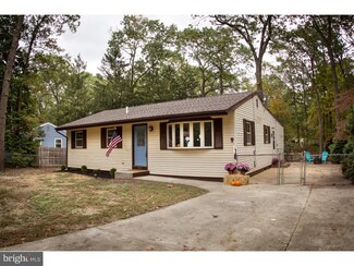 303 Timberline Dr, Mount Laurel, NJ 08054