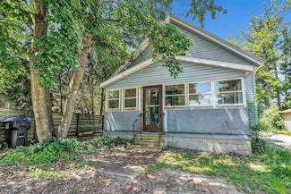 446 State St, Redgranite, WI 54970