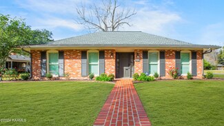 1826 Edwards St, Opelousas, LA 70570