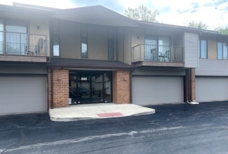 805 Oakton St Unit 103, Elk Grove Village, IL 60007