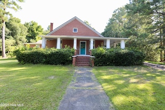 308 Summit St, Aberdeen, NC 28315