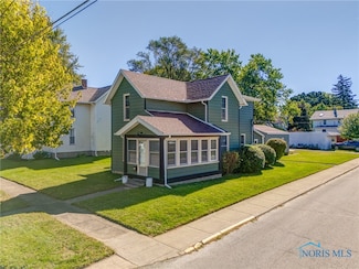 202 Georgia Ave, Bowling Green, OH 43402