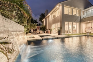 524 Poinciana Dr, Fort Lauderdale, FL 33301