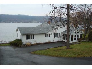 88 E Lake Rd, Penn Yan, NY 14527