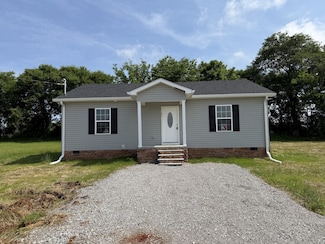 93 Hesselly Rd, Decherd, TN 37324