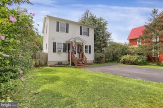 309 Depot St, Pleasant Gap, PA 16823
