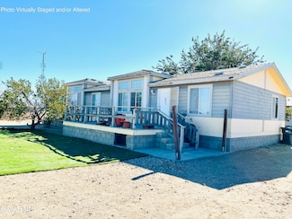 131 York St, Rosamond, CA 93560